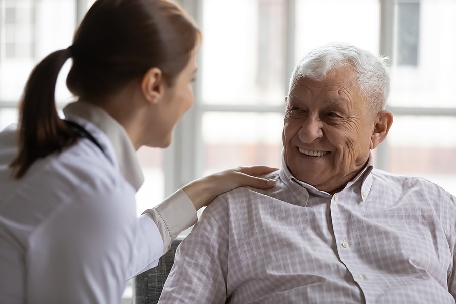 How Elder Care Can Help with Recovery Following a Medical Emergency