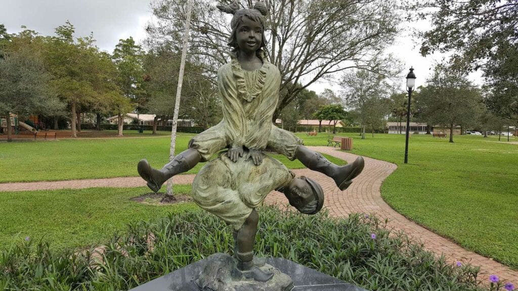 Rae Carole Armstrong Liberty Tree Park - Parks with Walking Paths in Plantation, Florida - Broward County, FL