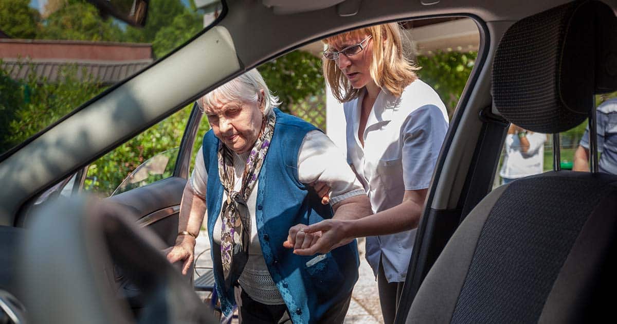 Avoid Hidden Risks: Agency‑Backed Senior Care vs. Independent Caregivers in Cincinnati