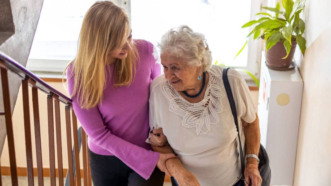 How Adult Children of Seniors Can Reduce Hospital Readmission Rates Through Home Care For Mom Or Dad